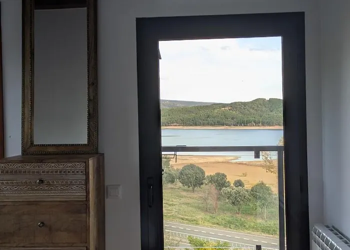 La Casa Del Con Vistas A Montañas Chalet La Puebla De Castro